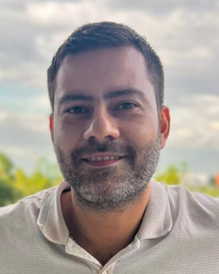 Álvaro Iván Valencia Zulúaga